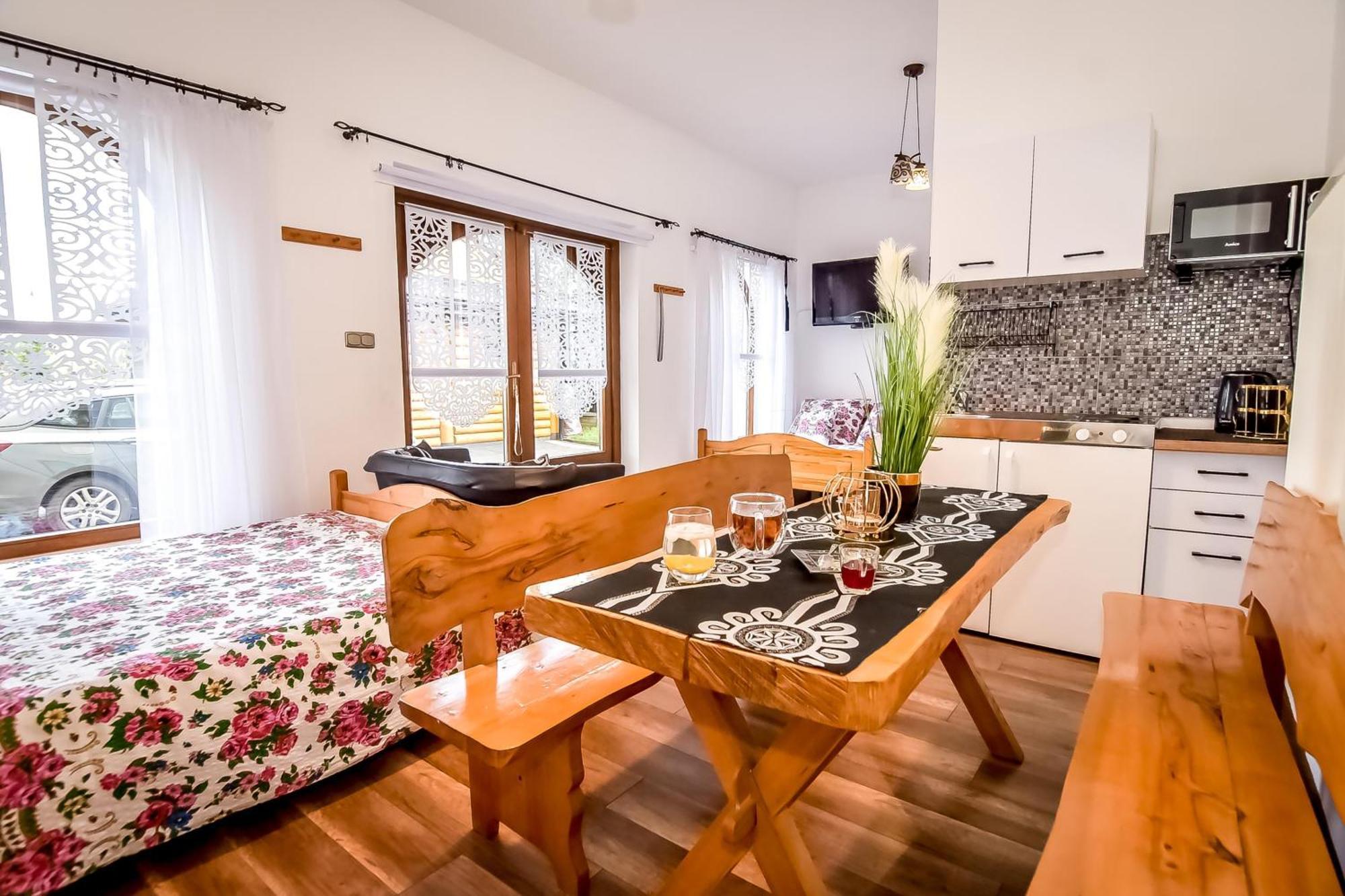 U Ireny Bed & Breakfast ซอมบ์ ภายนอก รูปภาพ