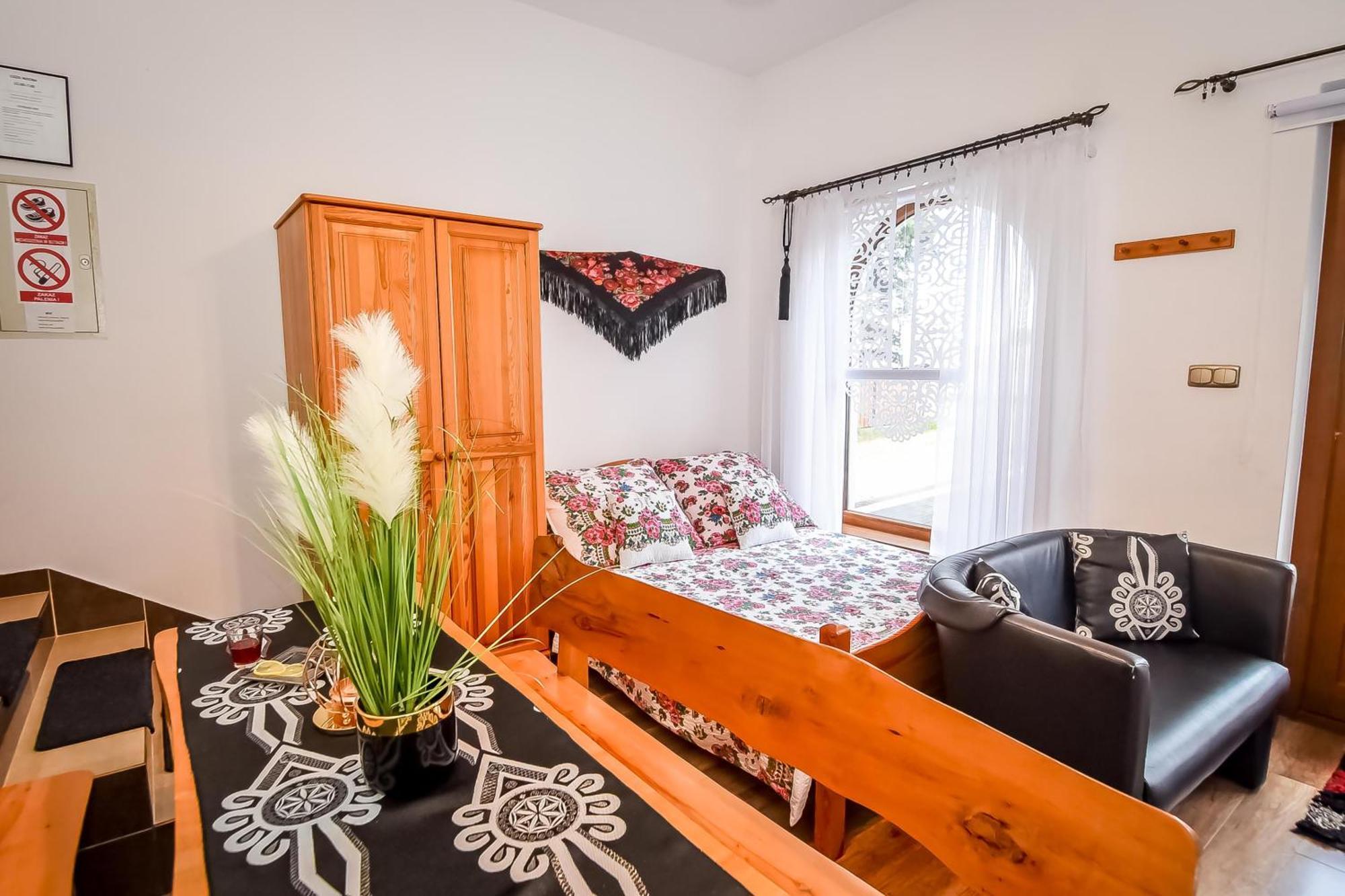 U Ireny Bed & Breakfast ซอมบ์ ภายนอก รูปภาพ